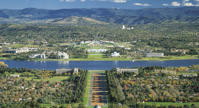 Canberra - &nbsp;-&nbsp;landscape city