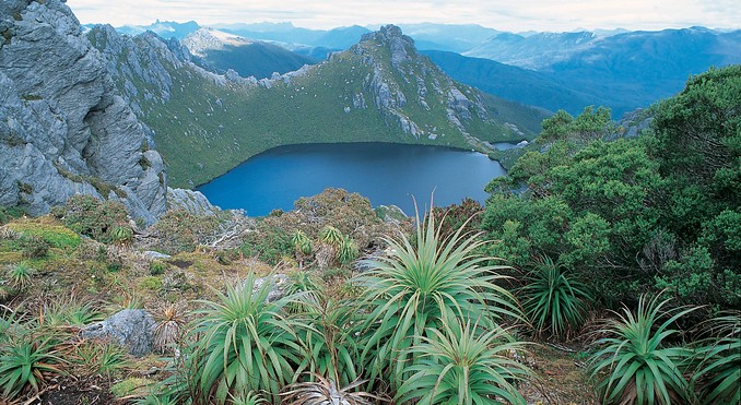 Tourism Tasmania and Geoff Murray