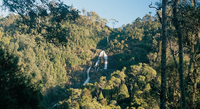 Tourism Tasmania and Geoffrey Lea