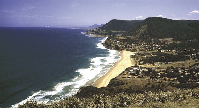 Tourism Wollongong 2000