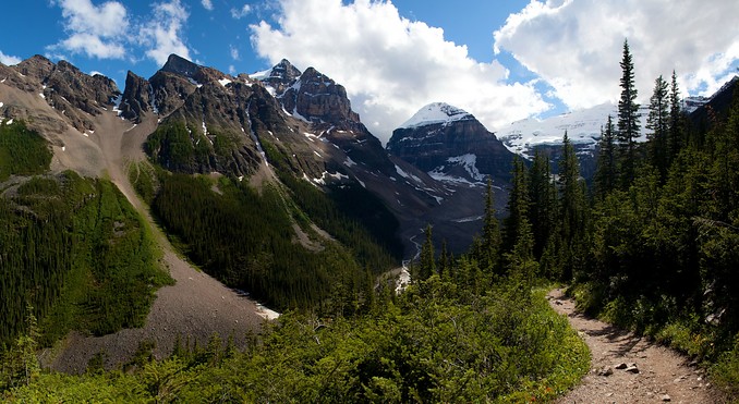 Plain of Six Glaciers