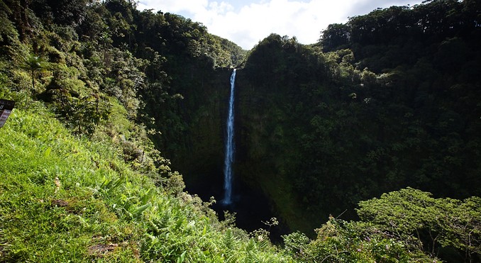 Image courtesy of Hawaii Visitors and Convention Bureau