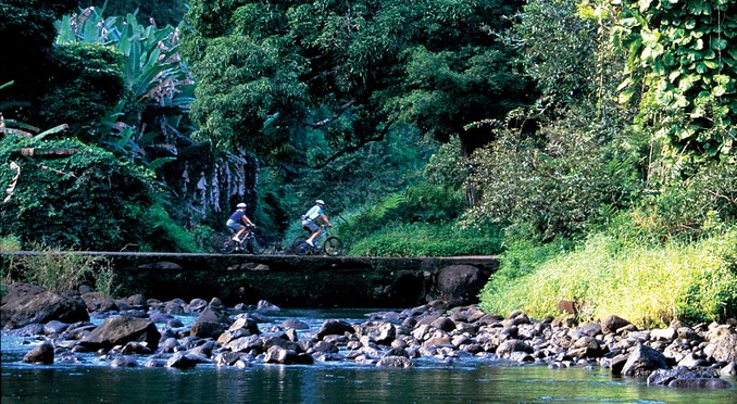 Image courtesy of Hawaii Visitors and Convention Bureau