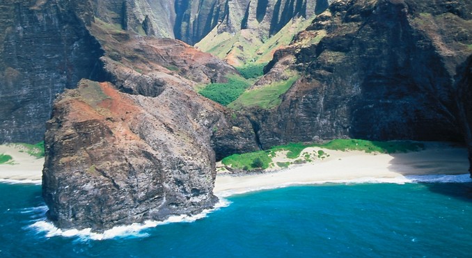 Image courtesy of Hawaii Visitors and Convention Bureau