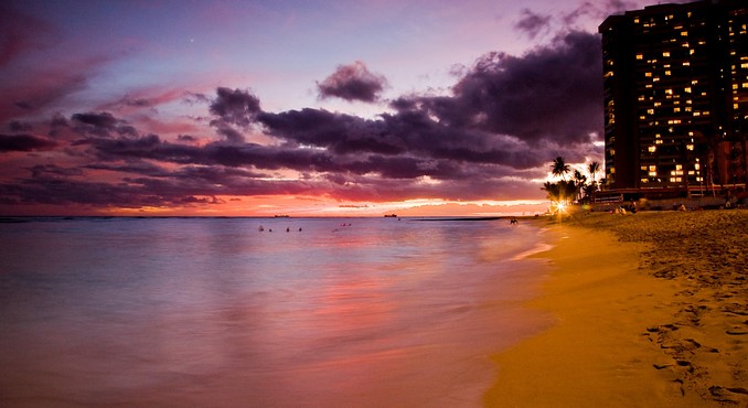 Image courtesy of Hawaii Visitors and Convention Bureau