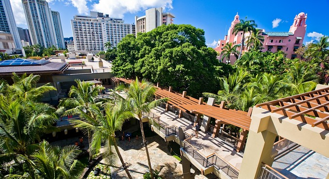 Image courtesy of Hawaii Visitors and Convention Bureau