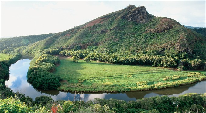 Image courtesy of Hawaii Visitors and Convention Bureau
