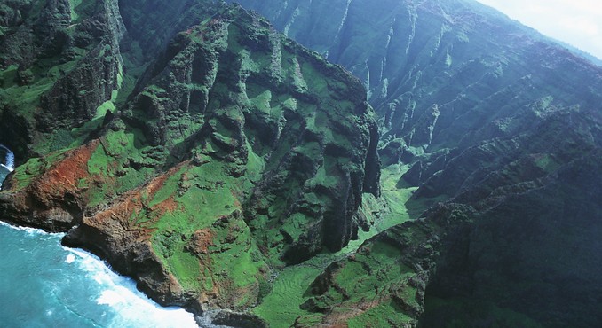 Image courtesy of Hawaii Visitors and Convention Bureau