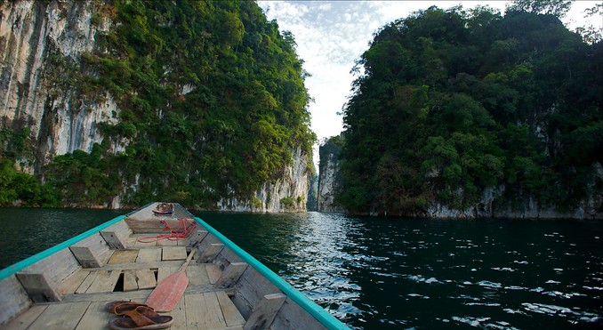 Cheow Larn lake