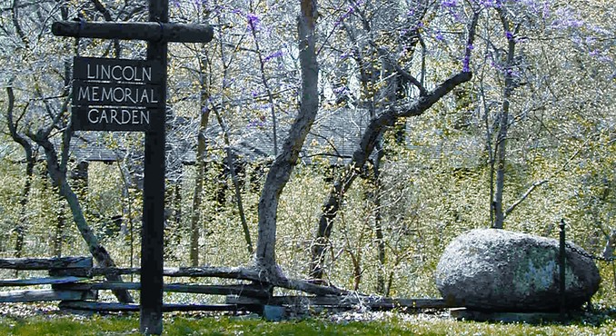 Image Courtesy of Illinois Office of Tourism and Lincoln Memorial Garden